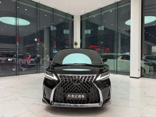 Lexus LM, 2023