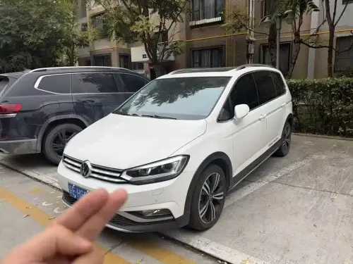 Volkswagen Touran, 2021