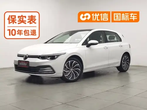 Volkswagen Golf, 2022