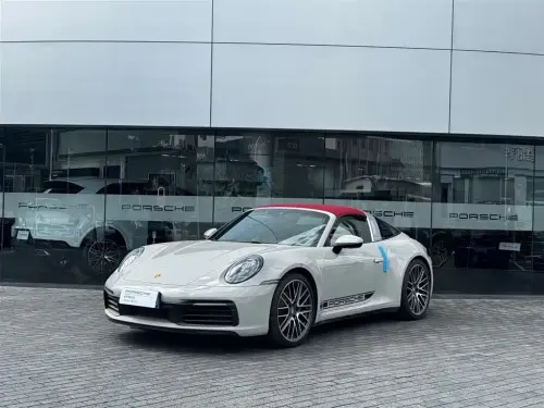 Porsche 911, 2022
