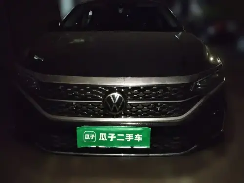 Volkswagen Passat, 2022