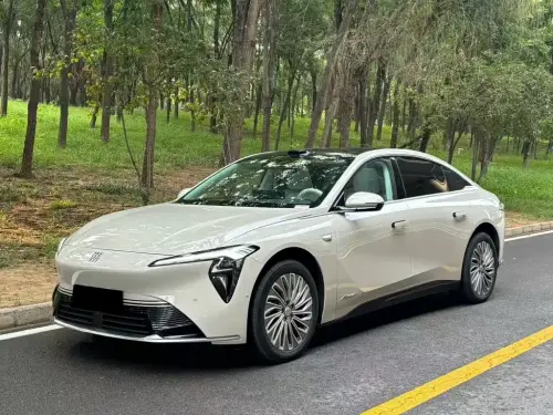 Buick Zhijing L7, 2025