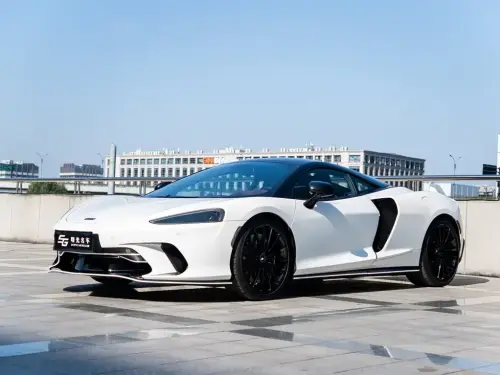 McLaren GT, 2022