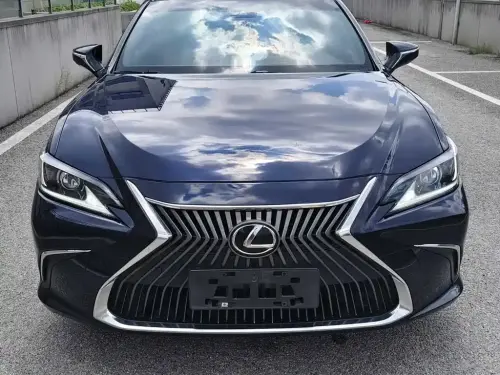 Lexus ES, 2021