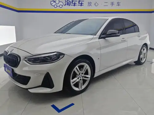 BMW 1-Series, 2022