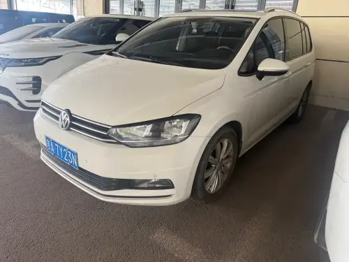 Volkswagen Touran, 2021