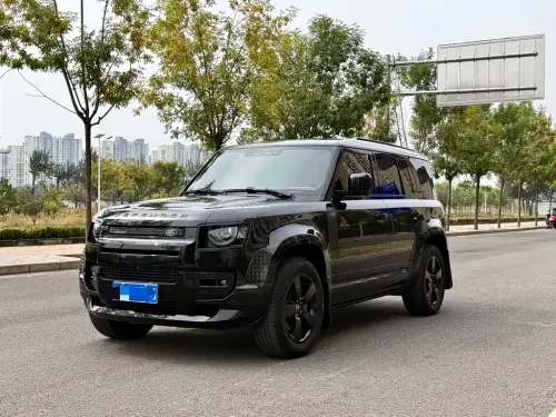 Land Rover Defender, 2025