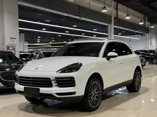 Porsche Cayenne, 2022