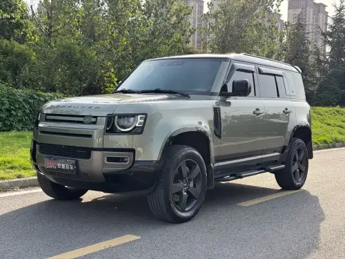 Land Rover Defender, 2022