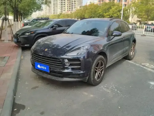 Porsche Macan, 2021