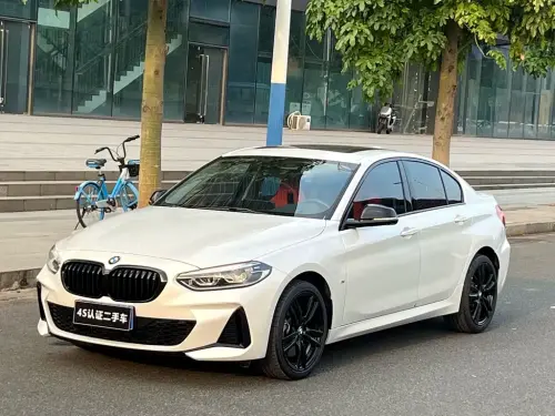 BMW 1-Series, 2023