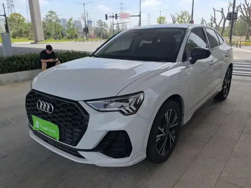 Audi Q3 Sportback, 2022