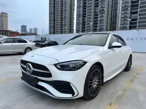 Mercedes-Benz C-Class, 2025