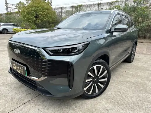 Chery Fengyun T8, 2025