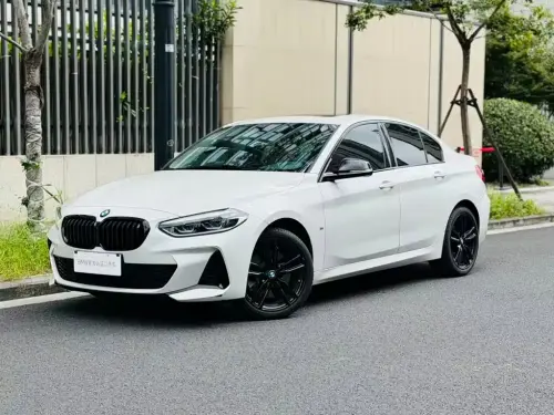 BMW 1-Series, 2022
