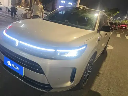 AITO M7, 2023