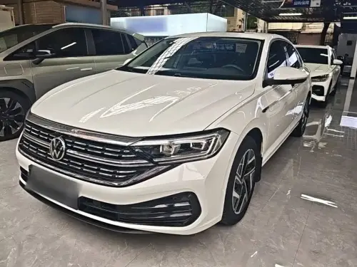 Volkswagen Sagitar, 2023