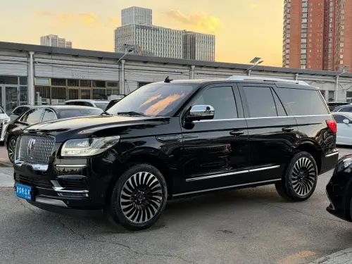 Lincoln Navigator, 2021