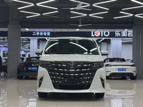 Toyota Alphard, 2023