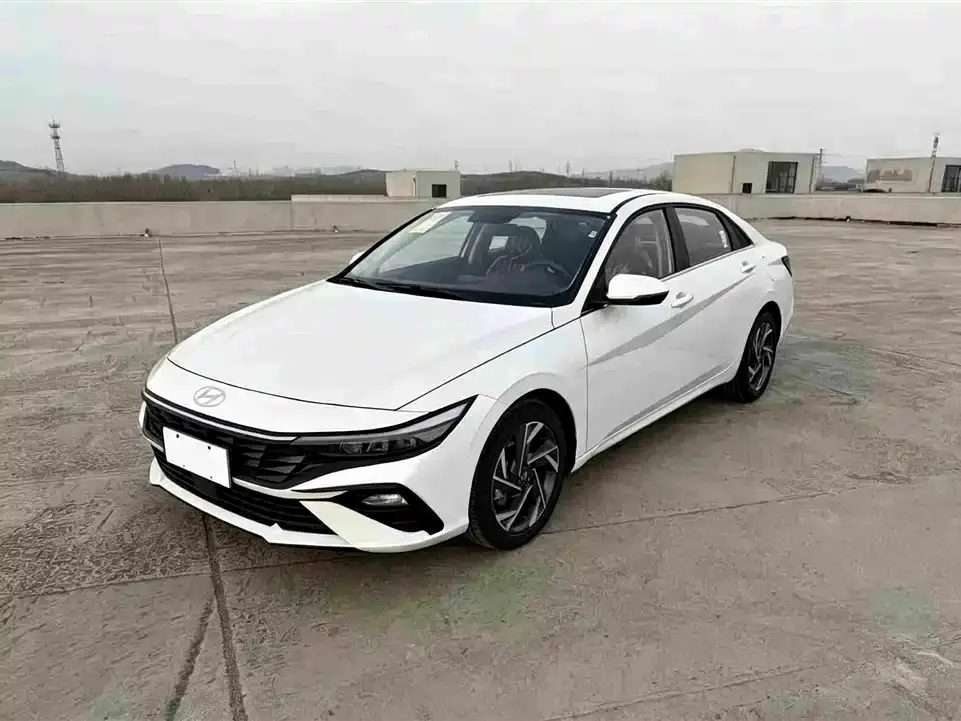 Hyundai Elantra, 2026