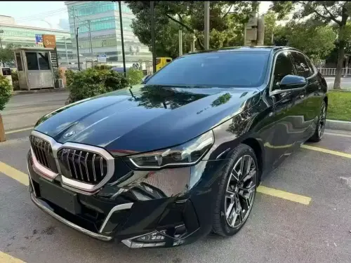 BMW 5-Series, 2024