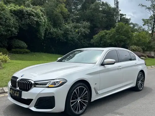 BMW 5-Series, 2023