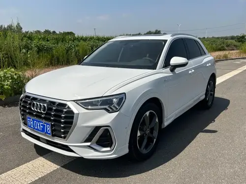 Audi Q3, 2022