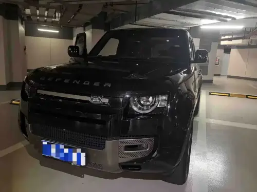 Land Rover Defender, 2024