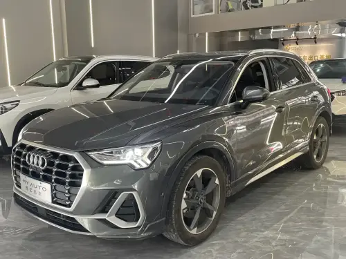 Audi Q3, 2022