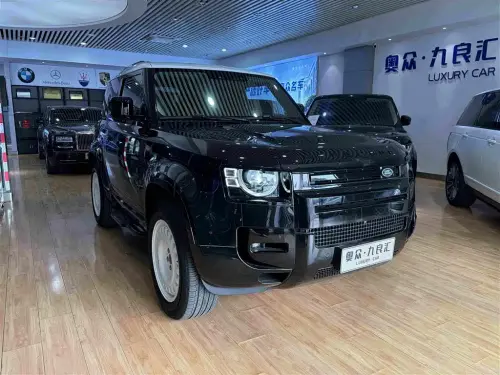 Land Rover Defender, 2022