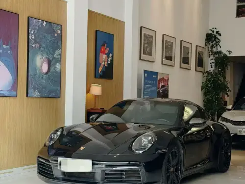 Porsche 911, 2023