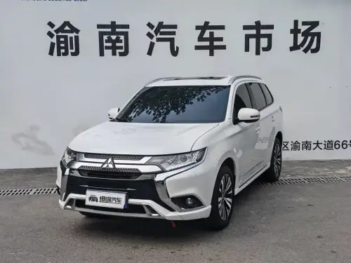 Mitsubishi Outlander, 2023