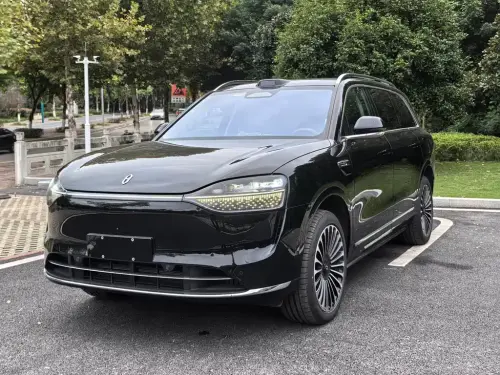 AITO M9, 2025