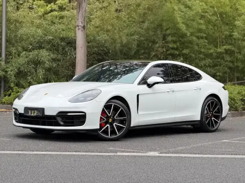 Porsche Panamera, 2022
