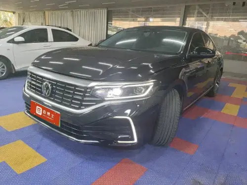 Volkswagen Passat, 2023