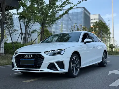 Audi A4, 2021