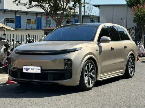 Li Auto L8, 2023