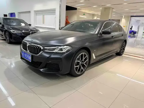 BMW 5-Series, 2023