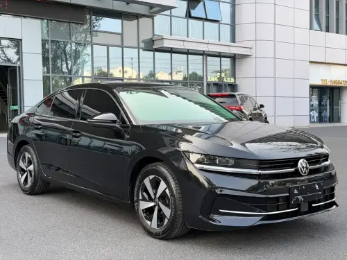 Volkswagen Magotan, 2025