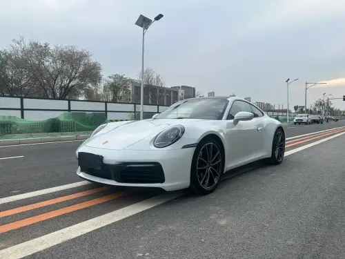 Porsche 911, 2023