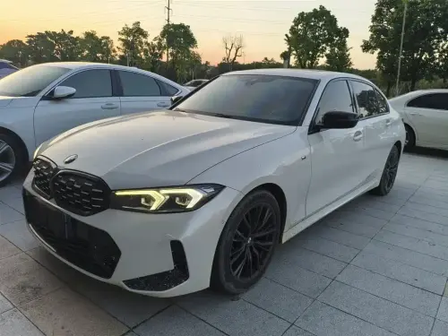 BMW 3-Series, 2023