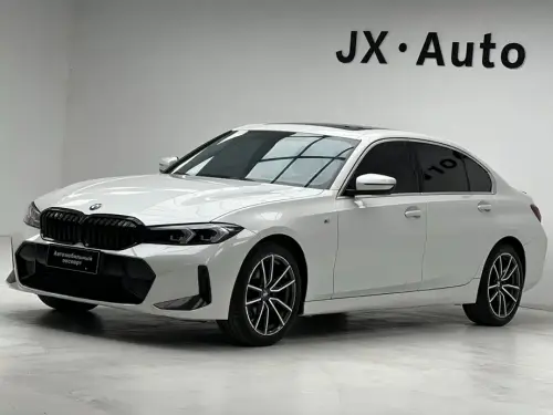 BMW 3-Series, 2023