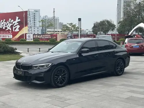 BMW 3-Series, 2021