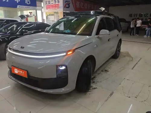 Li Auto L6, 2025