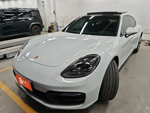 Porsche Panamera, 2021