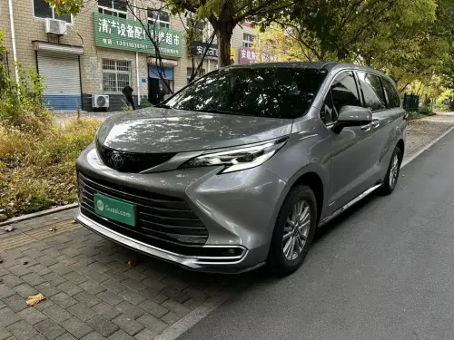 Toyota Sienna, 2022
