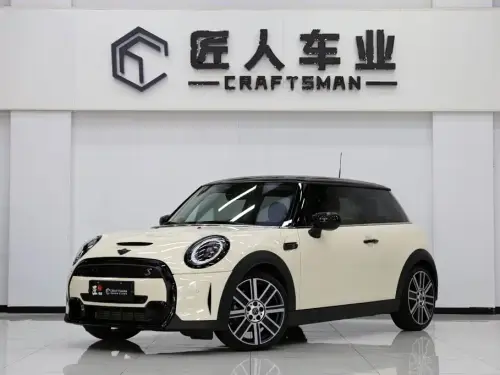 Mini MINI, 2022
