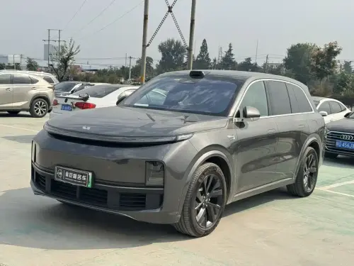 Li Auto L8, 2022