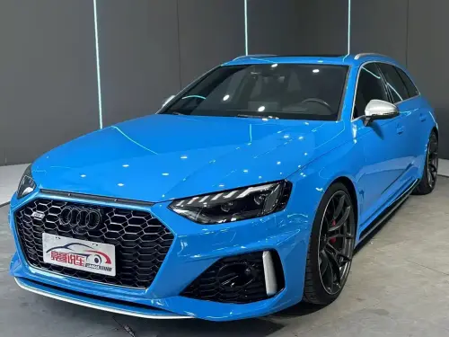 Audi RS4, 2021