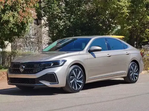 Volkswagen Passat, 2022